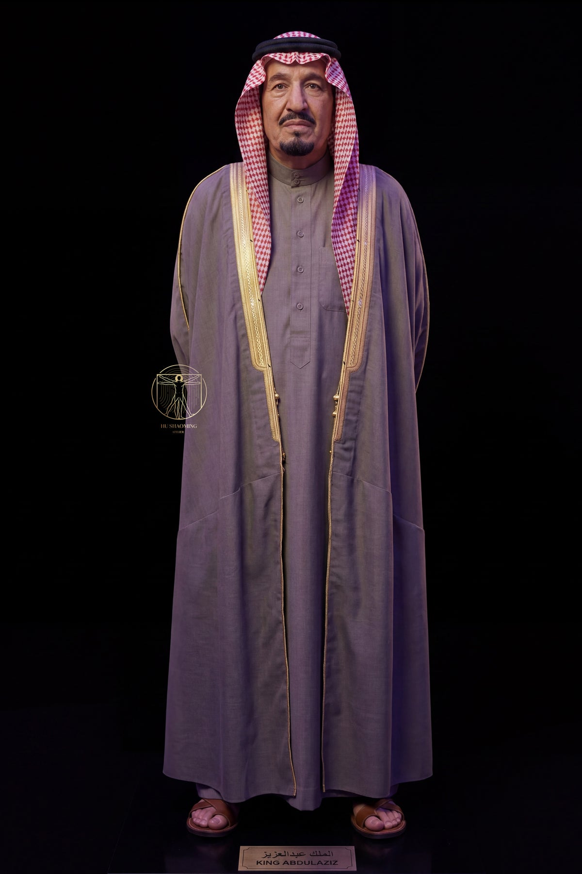 Full body life-size King Abdulaziz silicone statue wearing a traditional gold-trimmed Bisht